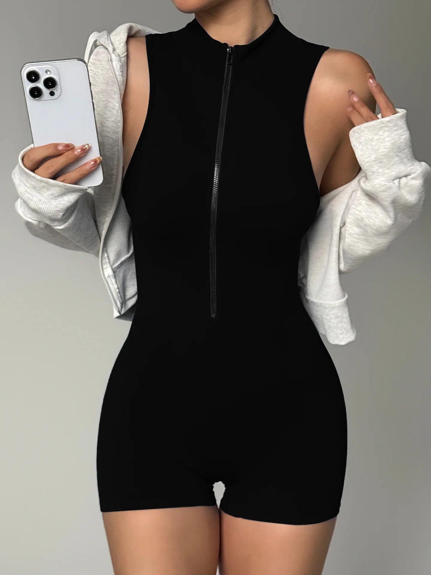 Bodyshort sportivo con zip